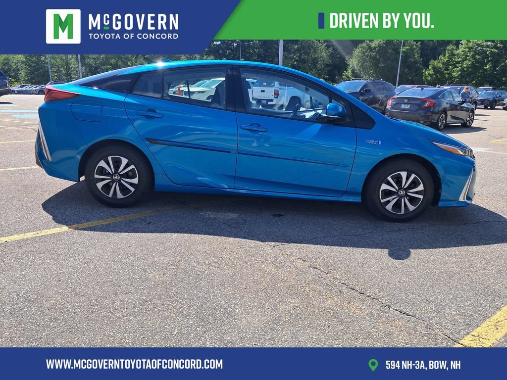 Used 2017 Toyota Prius Prime Plus FWD image 7