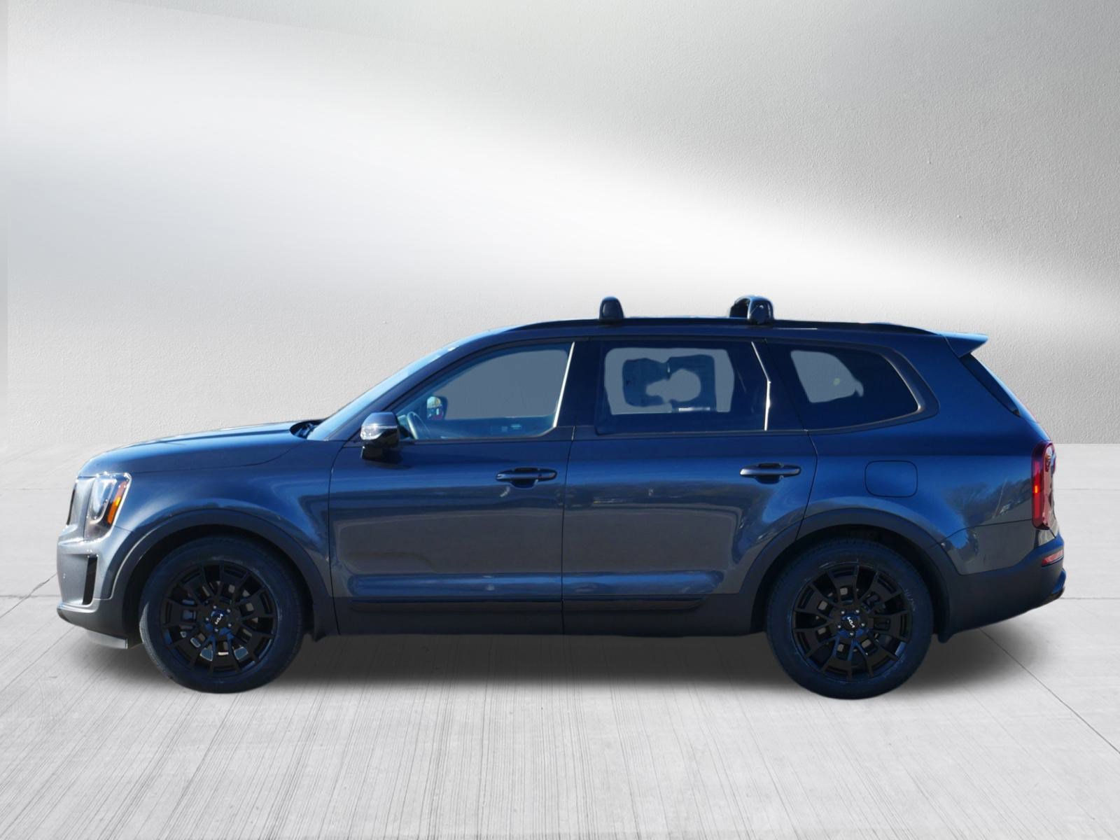Used 2022 Kia Telluride SX w/ SX Prestige Package image 4