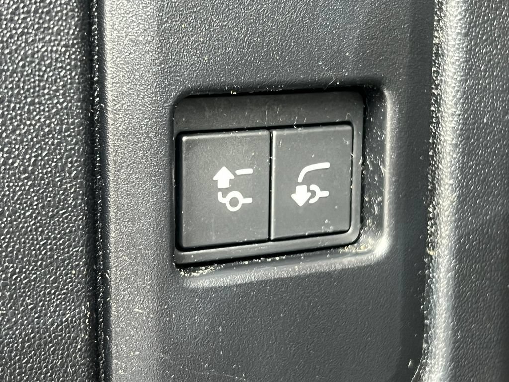 Used 2024 Land Rover Defender 130 S AWD/4WD image 37