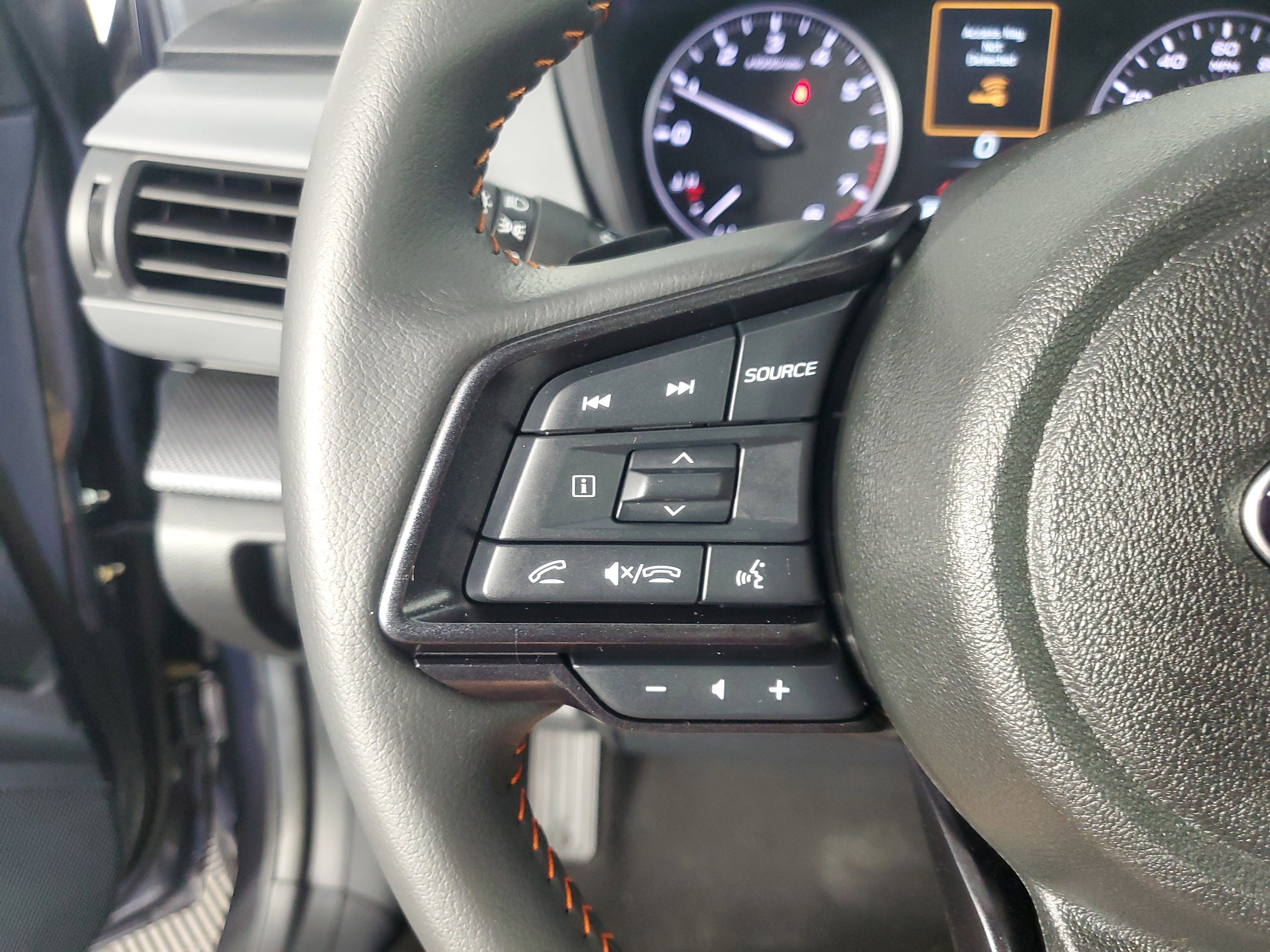 Used 2025 Subaru Crosstrek 2.5i Limited w/ Crosstrek Mirror Package AWD/4WD image 26