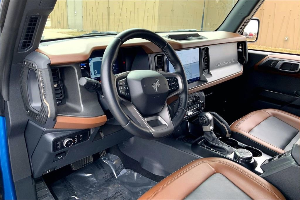 Used 2024 Ford Bronco Outer Banks AWD/4WD image 12