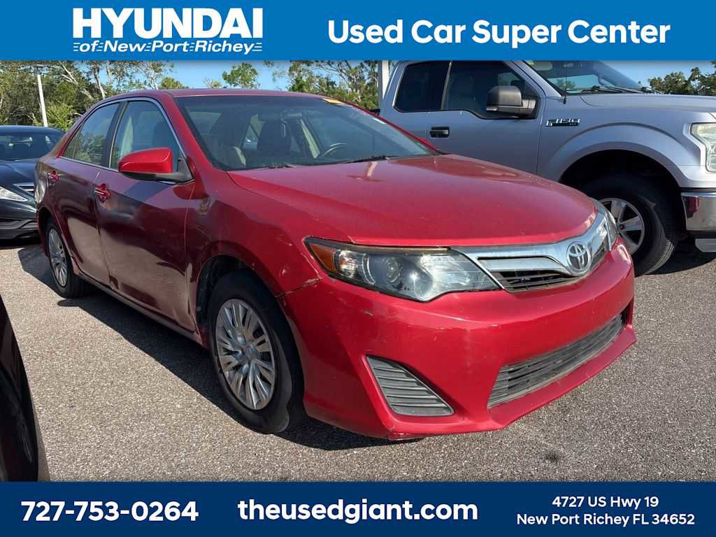 Used 2012 Toyota Camry LE FWD image 4