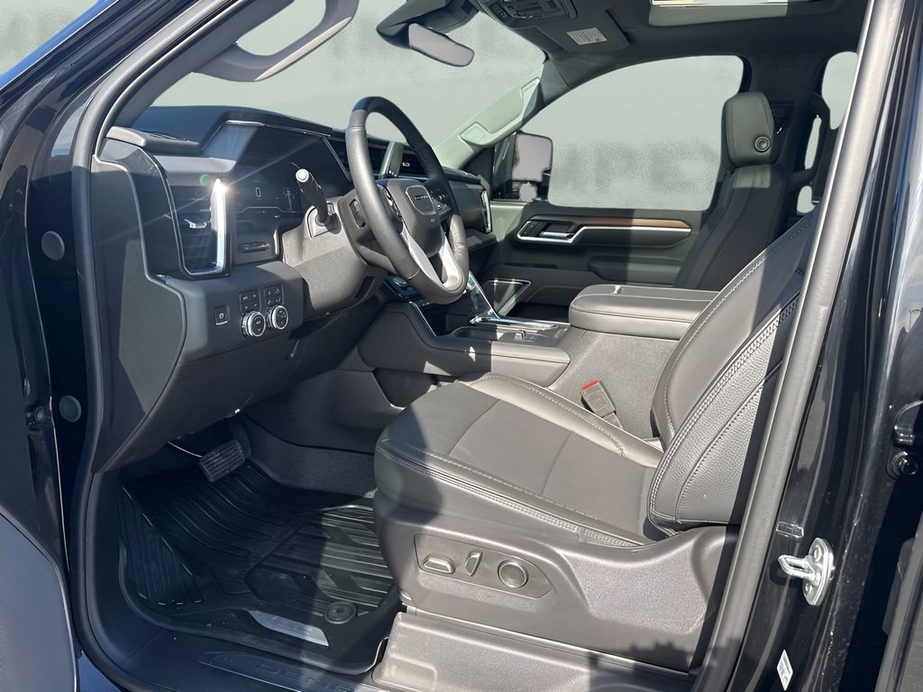 Used 2025 GMC Sierra 2500 Denali w/ Denali Reserve Package image 9