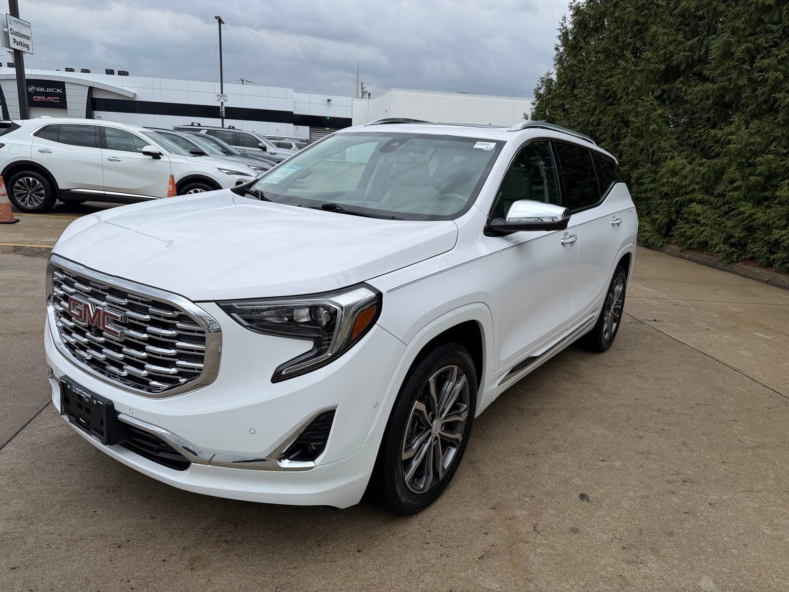 Used 2020 GMC Terrain Denali w/ Denali Premium Package image 7