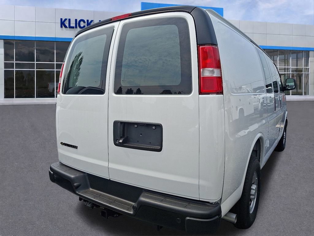 New 2025 Chevrolet Express 3500 WT Van w/ Driver Convenience Package image 4