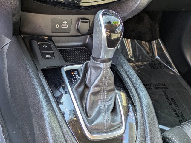 Used 2019 Nissan Rogue SV w/ Premium Package image 20