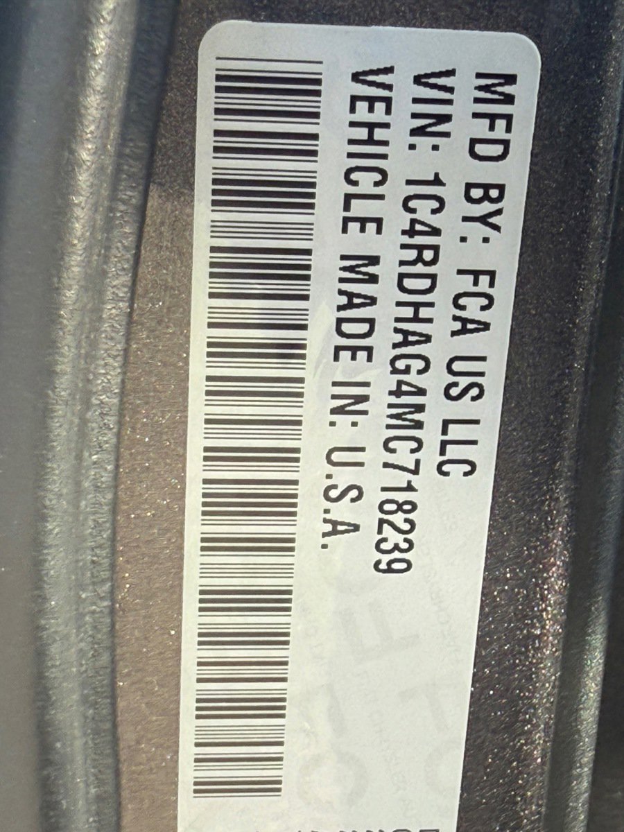 Used 2021 Dodge Durango SXT image 32