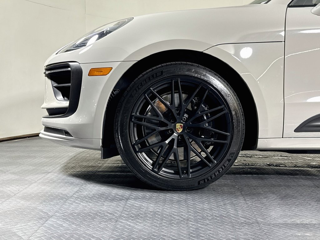 Certified 2023 Porsche Macan GTS AWD/4WD image 31