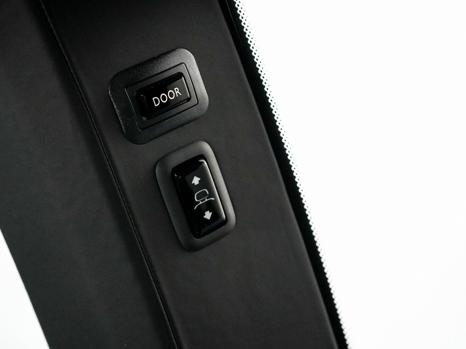 Certified 2025 Rolls-Royce Cullinan image 34