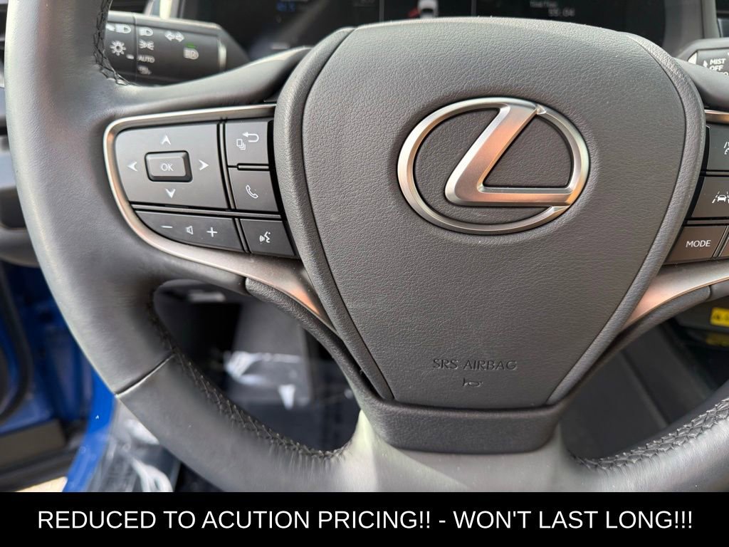 Certified 2025 Lexus UX 300h FWD w/ Accessory Package (Z2) image 11
