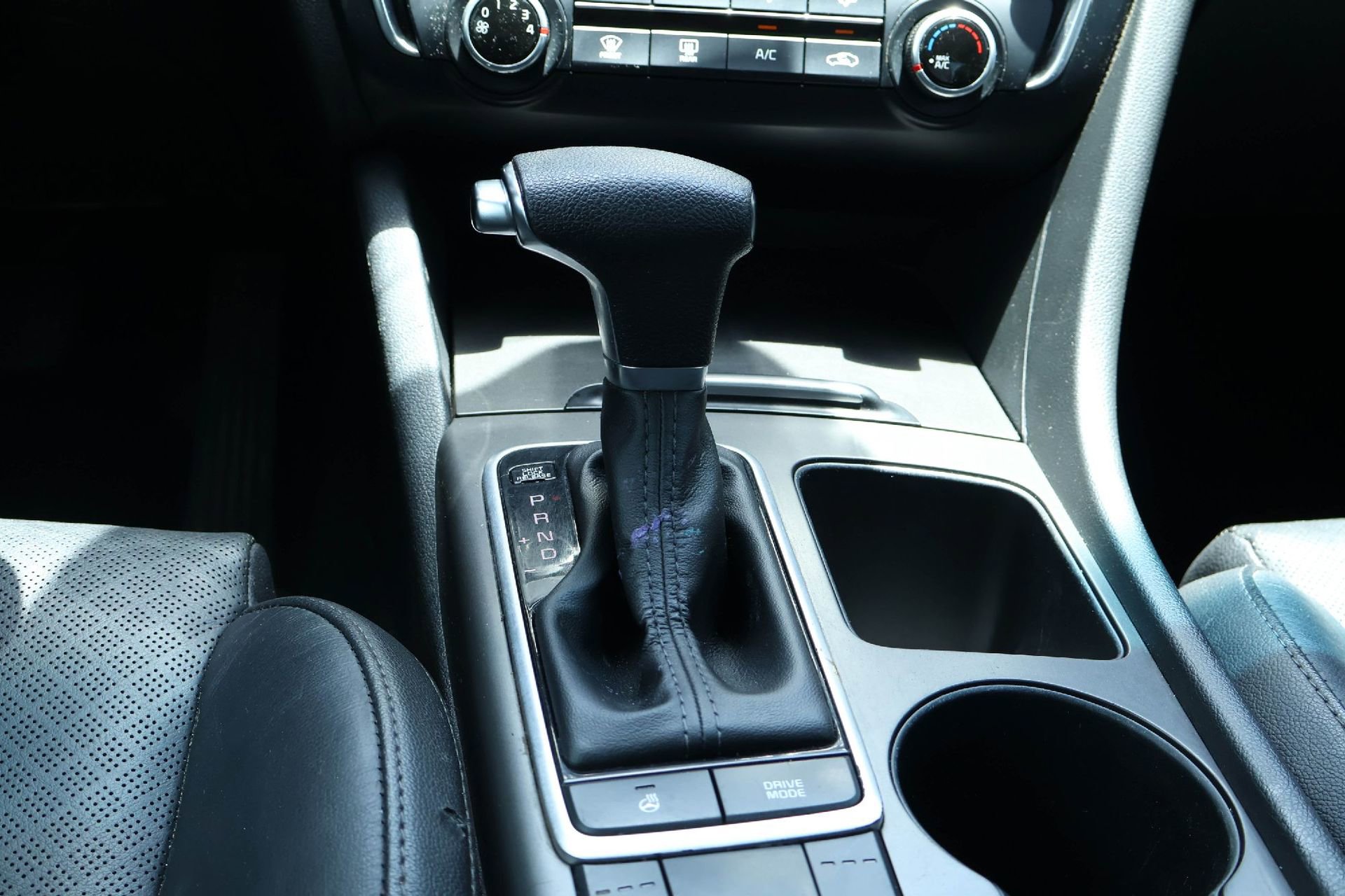 Used 2020 Kia Optima SE FWD image 17