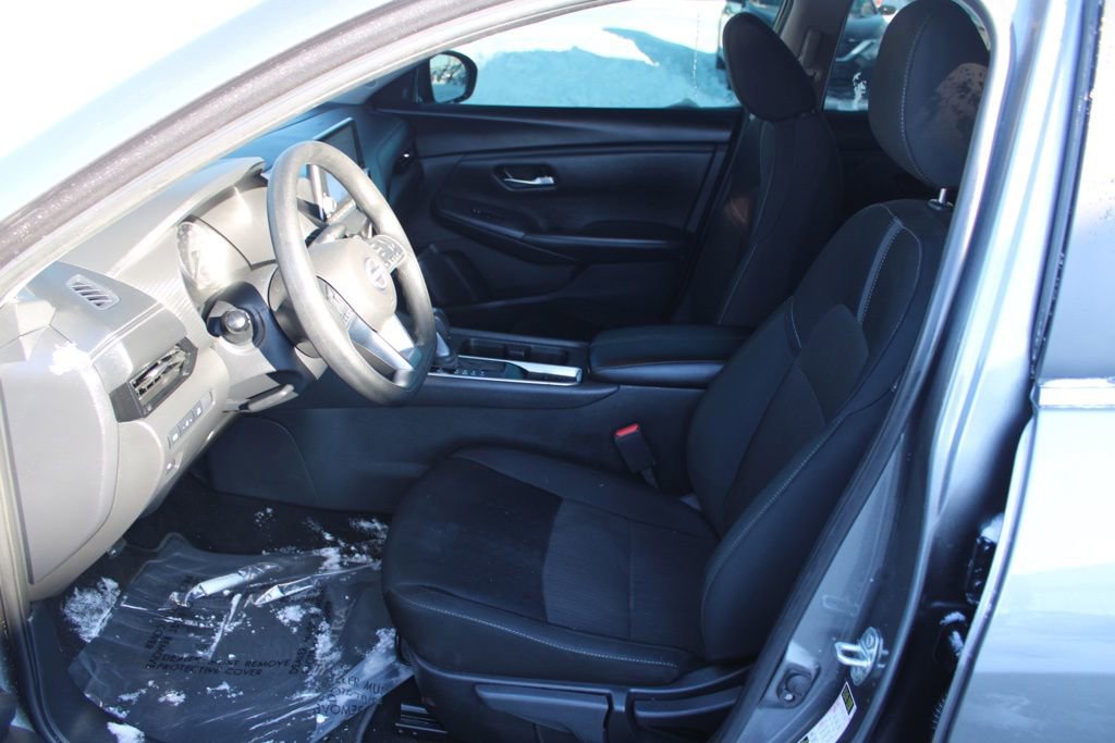 Used 2025 Nissan Sentra SV image 15