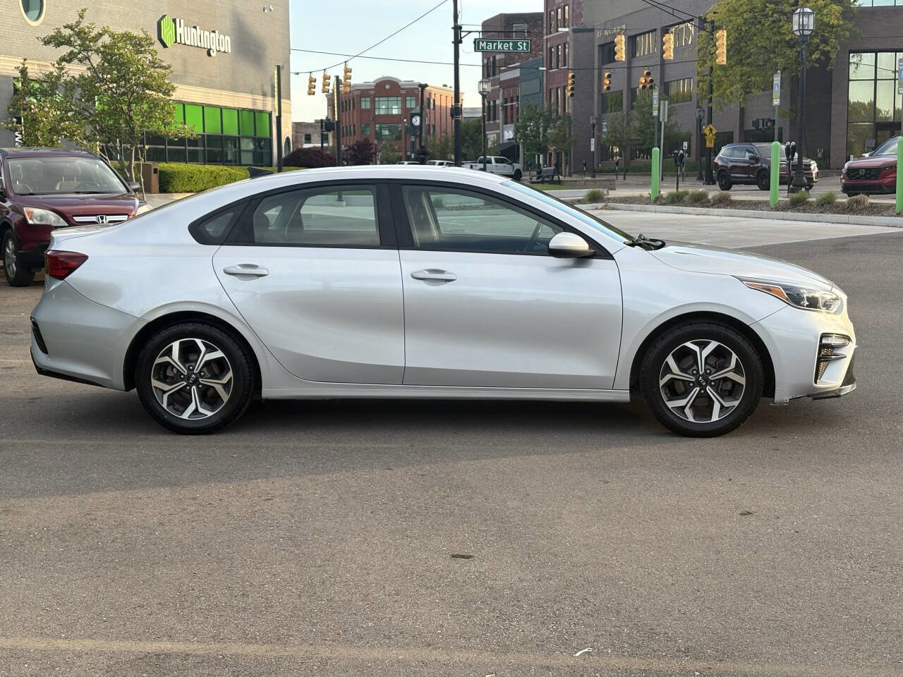 Used 2021 Kia Forte LXS image 10