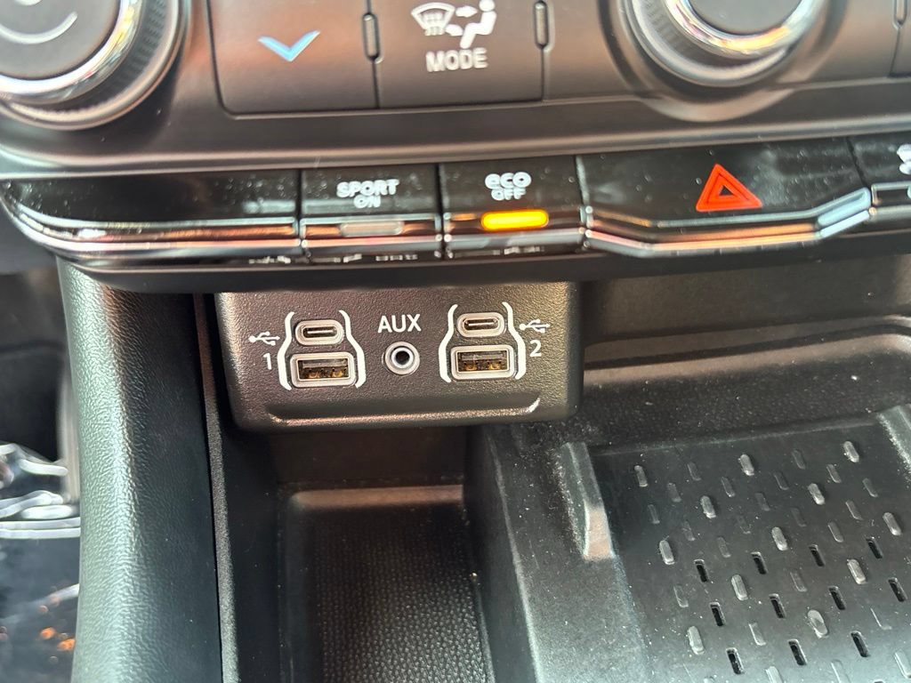 Used 2025 Dodge Durango R/T AWD/4WD image 21