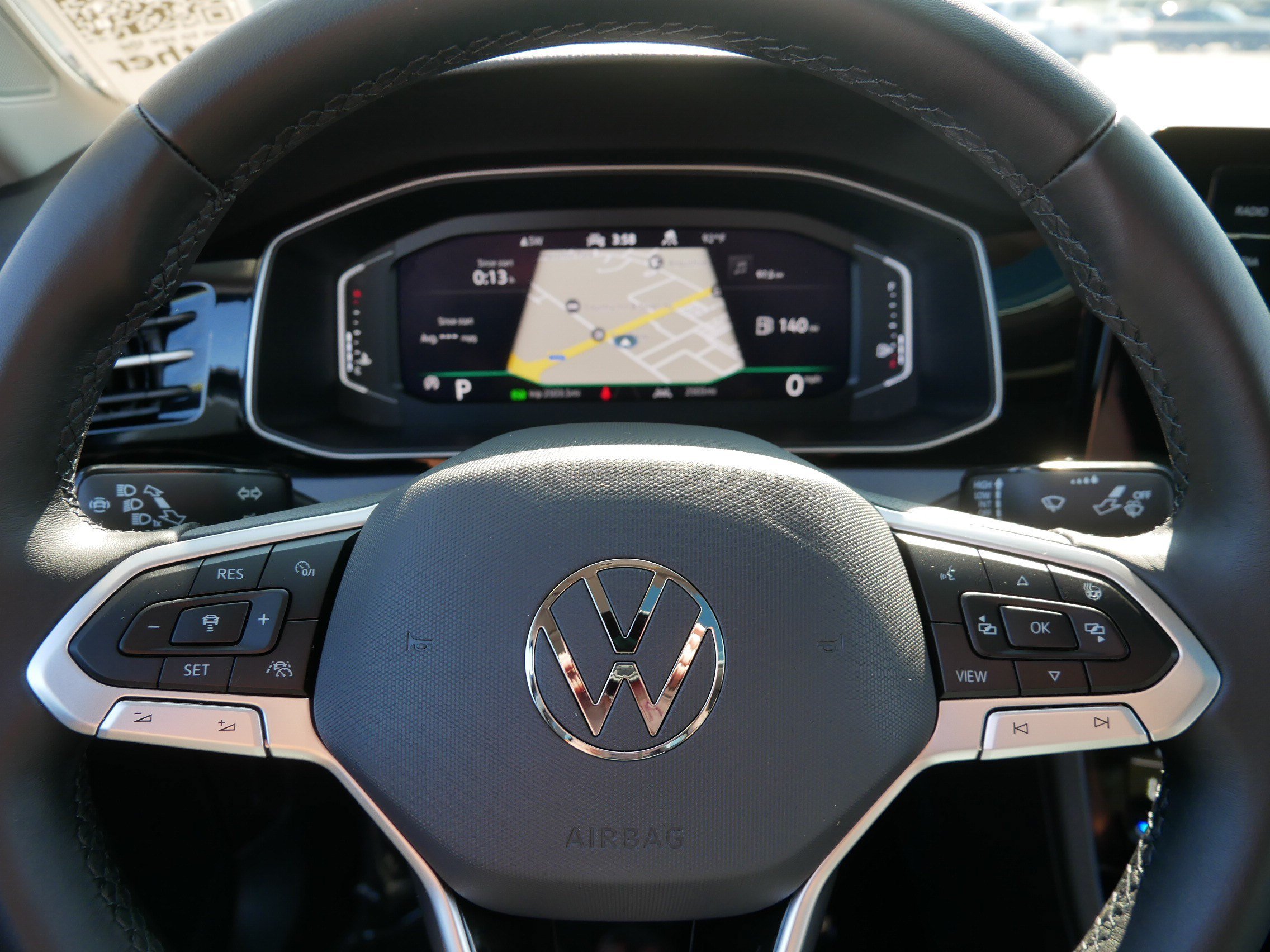 Used 2025 Volkswagen Jetta SEL FWD image 28