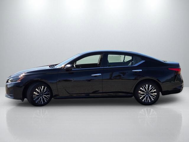 Used 2024 Nissan Altima 2.5 SV FWD image 7