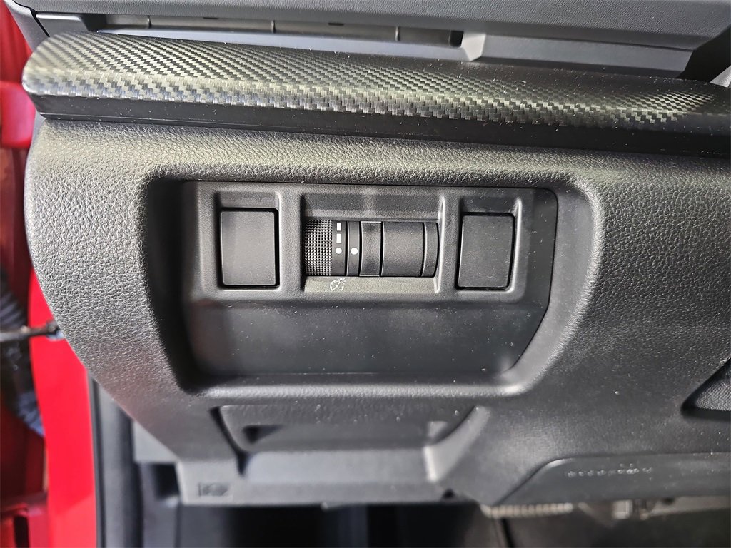 Used 2024 Subaru Crosstrek 2.0i Premium image 25