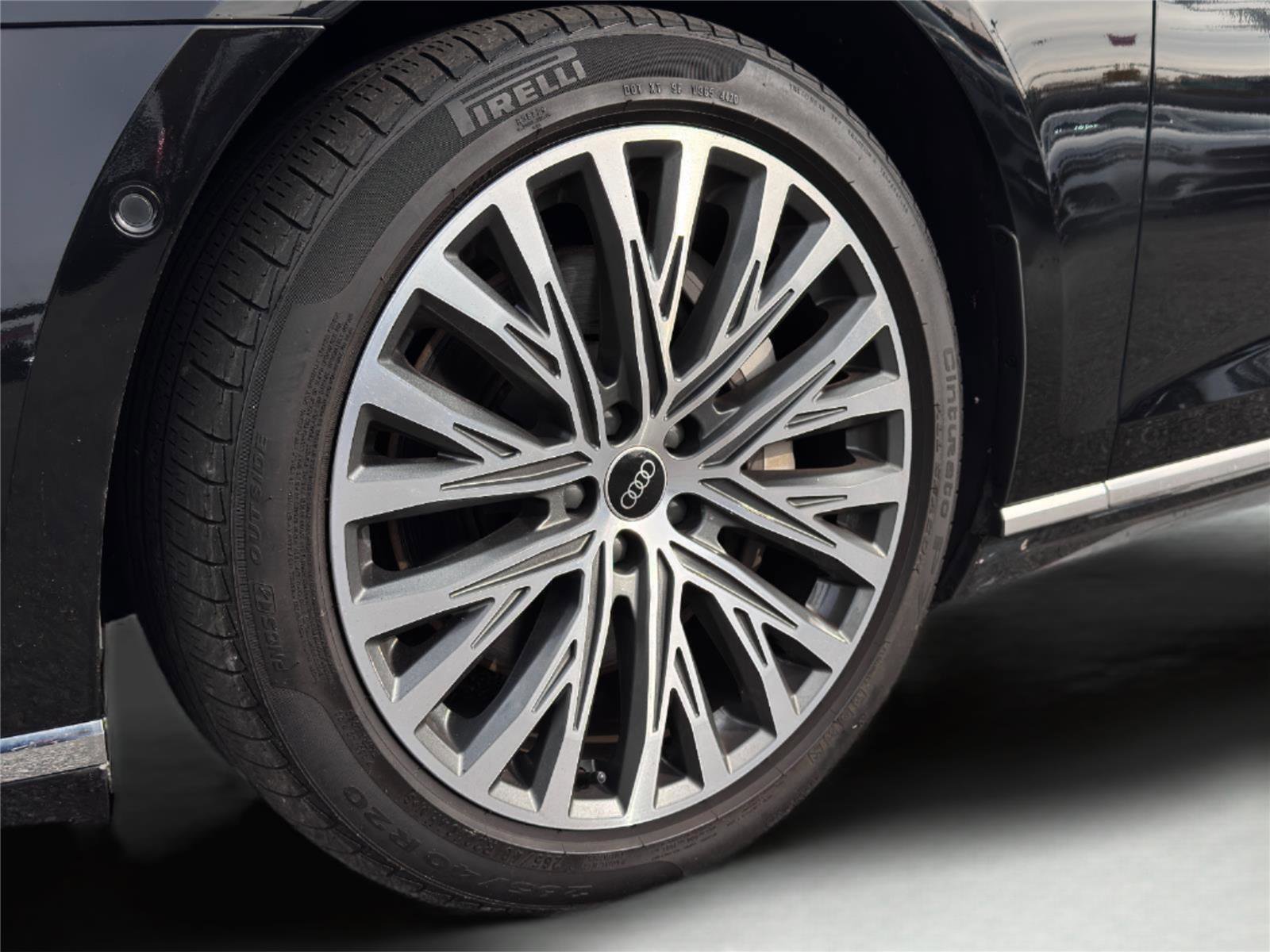 Used 2021 Audi A8 L 3.0T w/ Executive Plus Package image 27