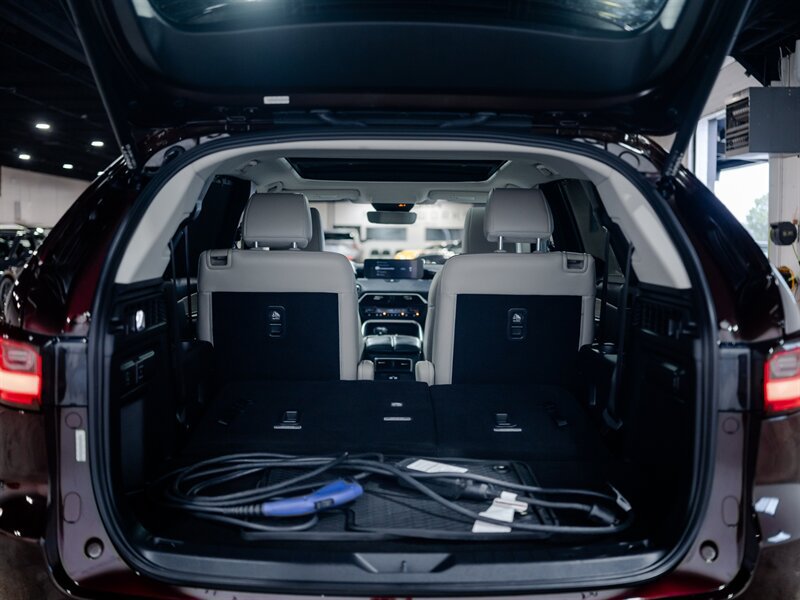 Used 2024 MAZDA CX-90 Plug-In Hybrid w/ Premium Pkg AWD/4WD image 19