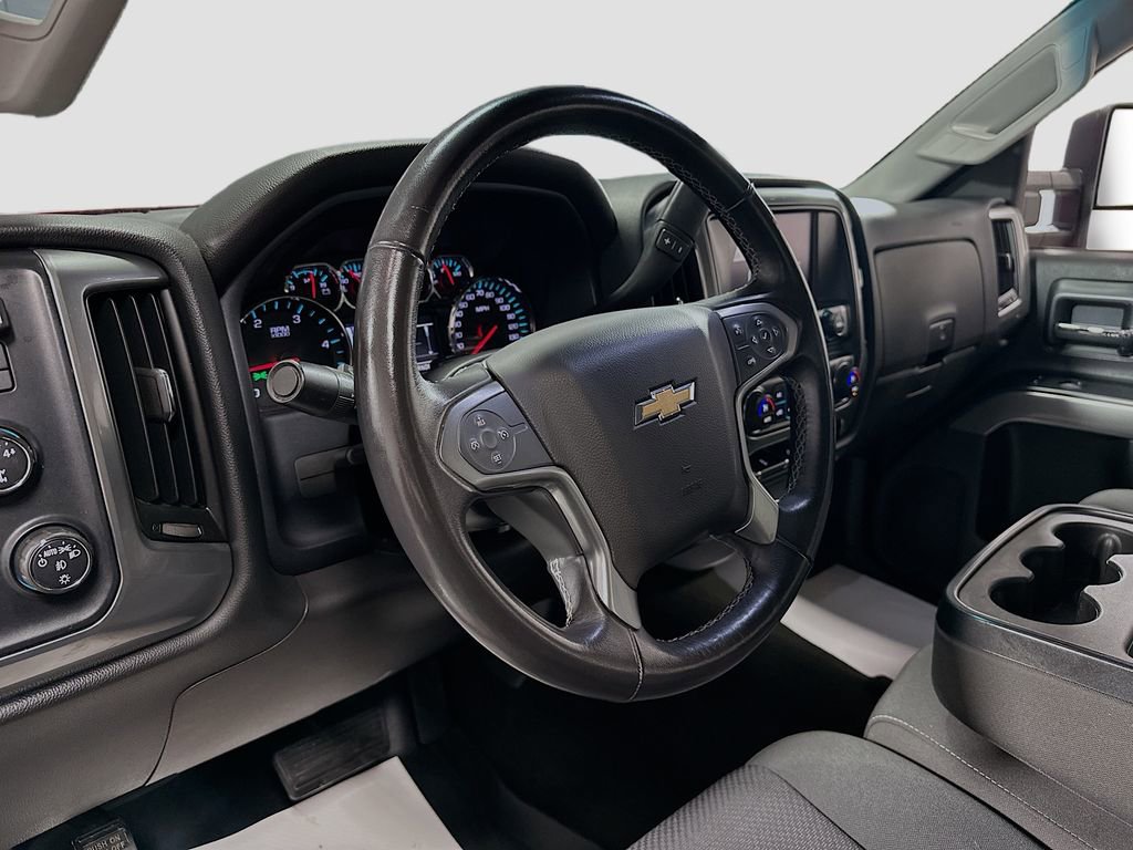 Used 2015 Chevrolet Silverado 3500 LT w/ LT Convenience Package AWD/4WD image 10