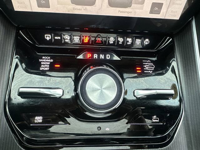 Used 2024 Jeep Grand Wagoneer Series III w/ Rear Seat Video Group 1 image 41