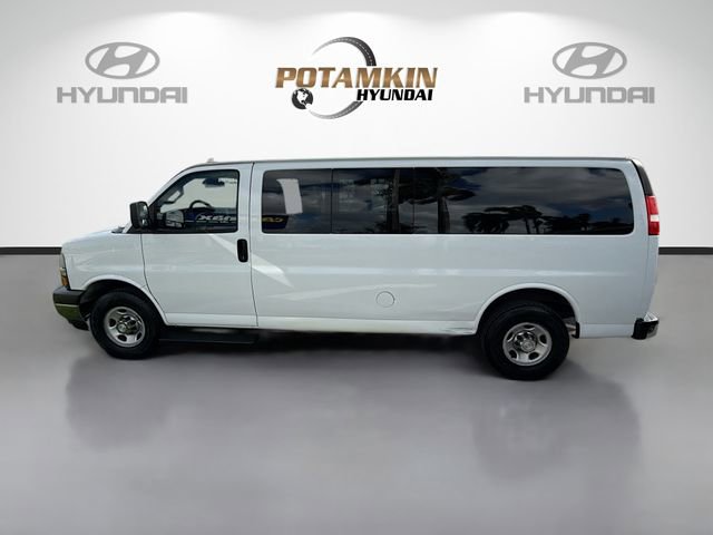 Used 2020 Chevrolet Express 3500 LT w/ LT Preferred Equipment Group image 7