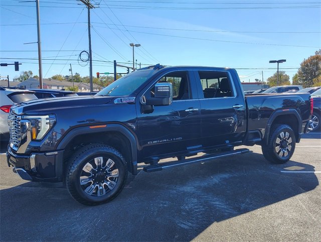 Used 2024 GMC Sierra 2500 Denali w/ Denali Reserve Package image 10