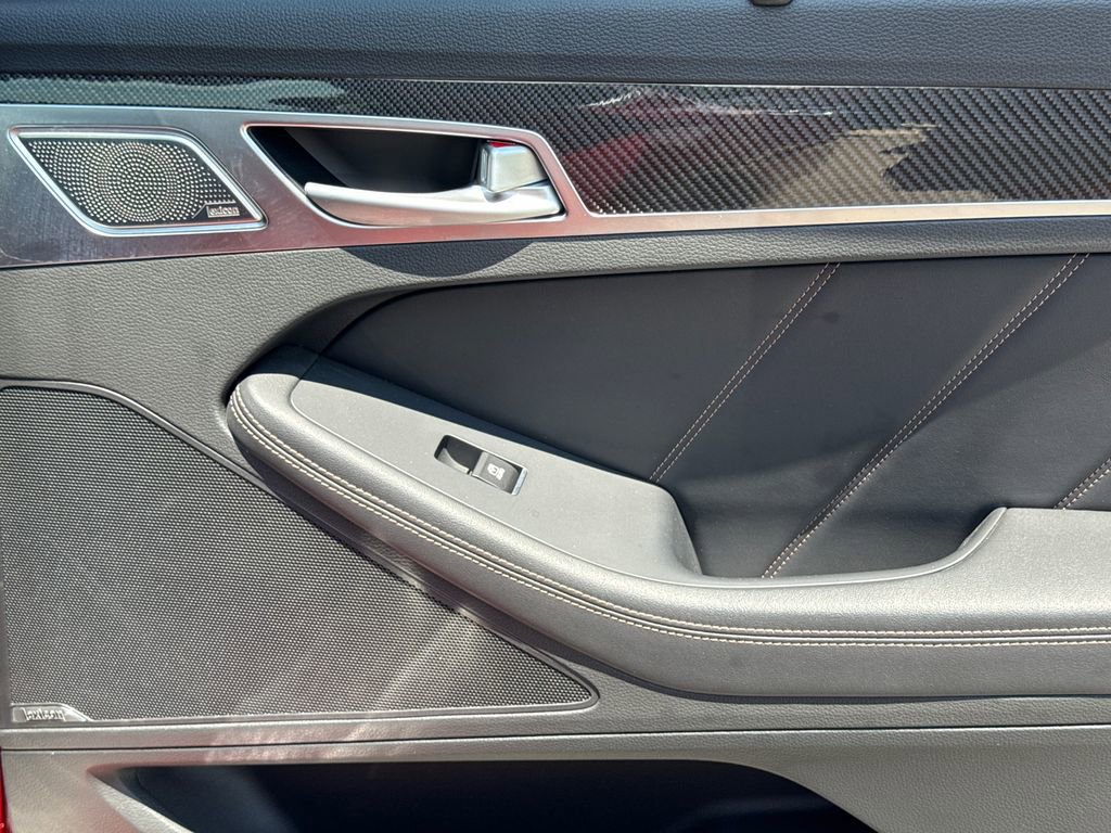 Used 2019 Genesis G80 3.3T Sport RWD image 13