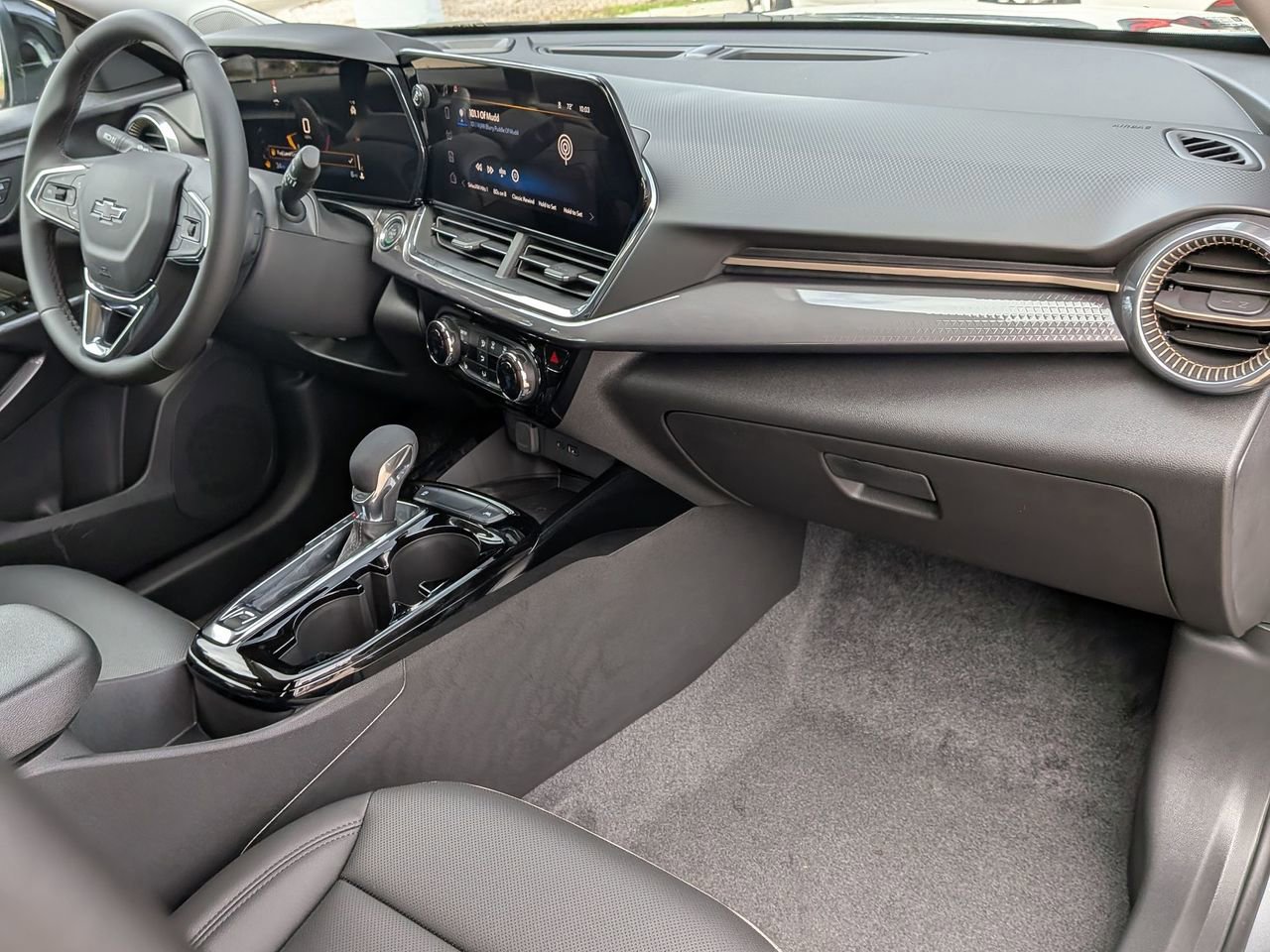 New 2026 Chevrolet Trax LT w/ Driver Confidence Package image 25