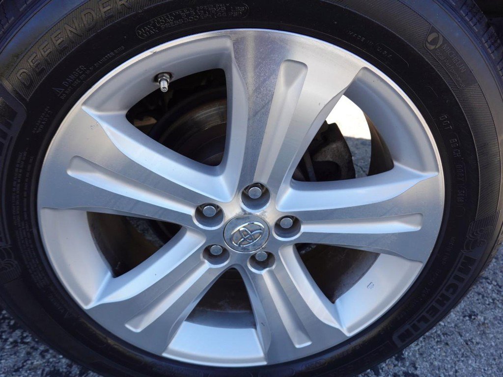 Used 2010 Toyota Highlander Limited image 9