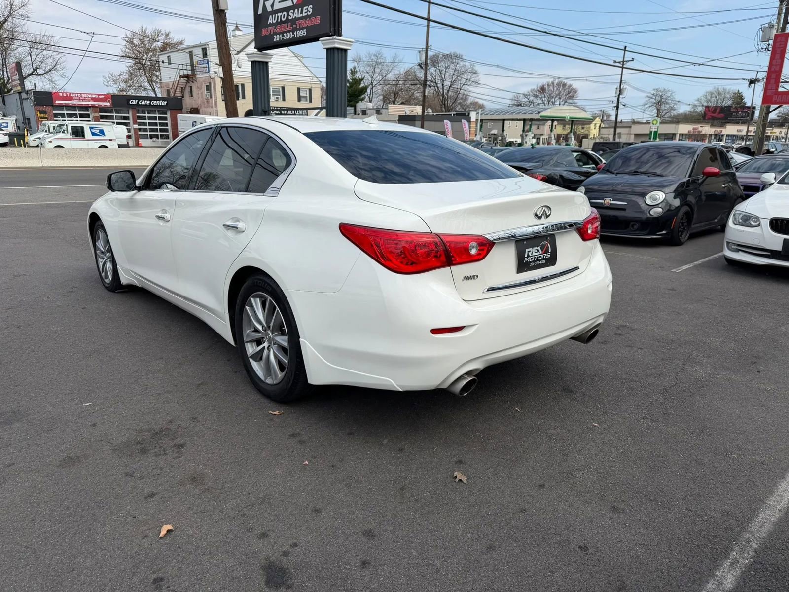 Used 2017 INFINITI Q50 Premium w/ 2.0T Premium Plus Package image 6
