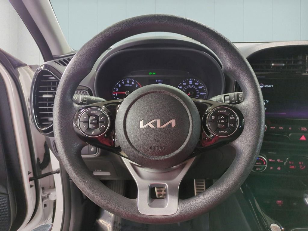 Used 2022 Kia Soul S image 18