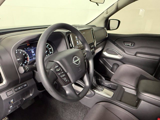Used 2025 Nissan Frontier SV RWD image 24