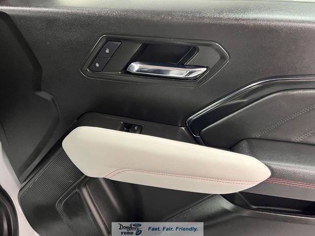 Used 2023 GMC Canyon AT4X image 34