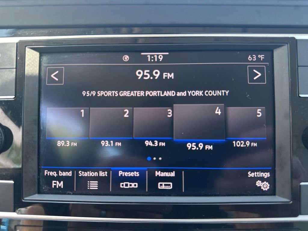 Used 2023 Volkswagen Jetta SE FWD image 23