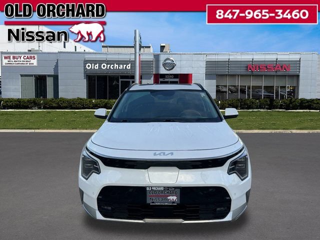 Used 2023 Kia Niro Wave w/ Wave Preserve Package FWD image 2
