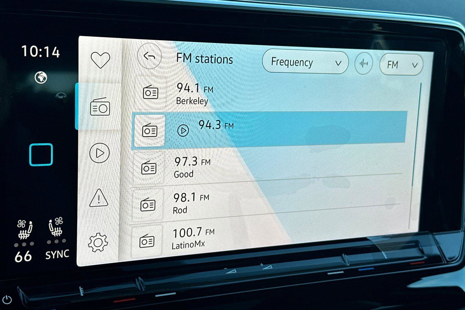 New 2026 Volkswagen Atlas Cross Sport SEL Premium R-Line image 17