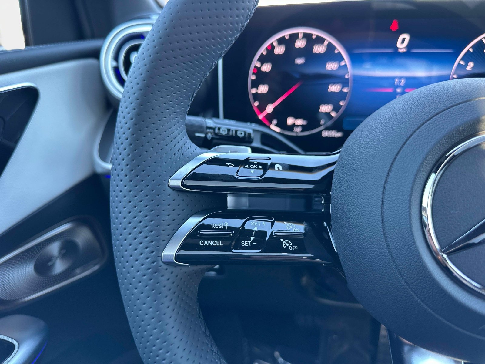New 2026 Mercedes-Benz GLC 300 image 30