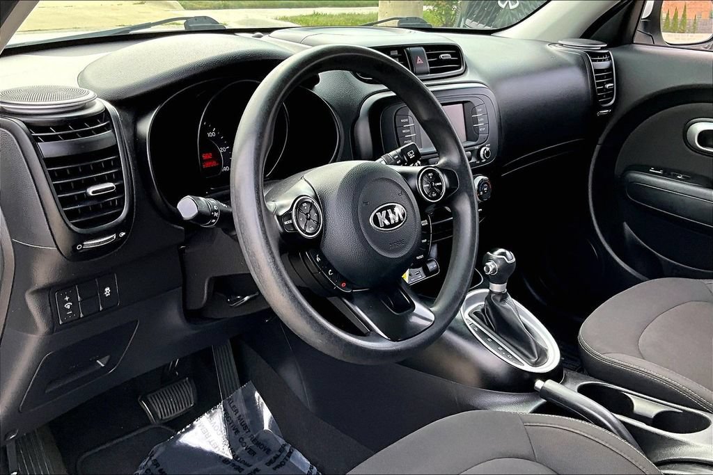 Used 2019 Kia Soul FWD image 16