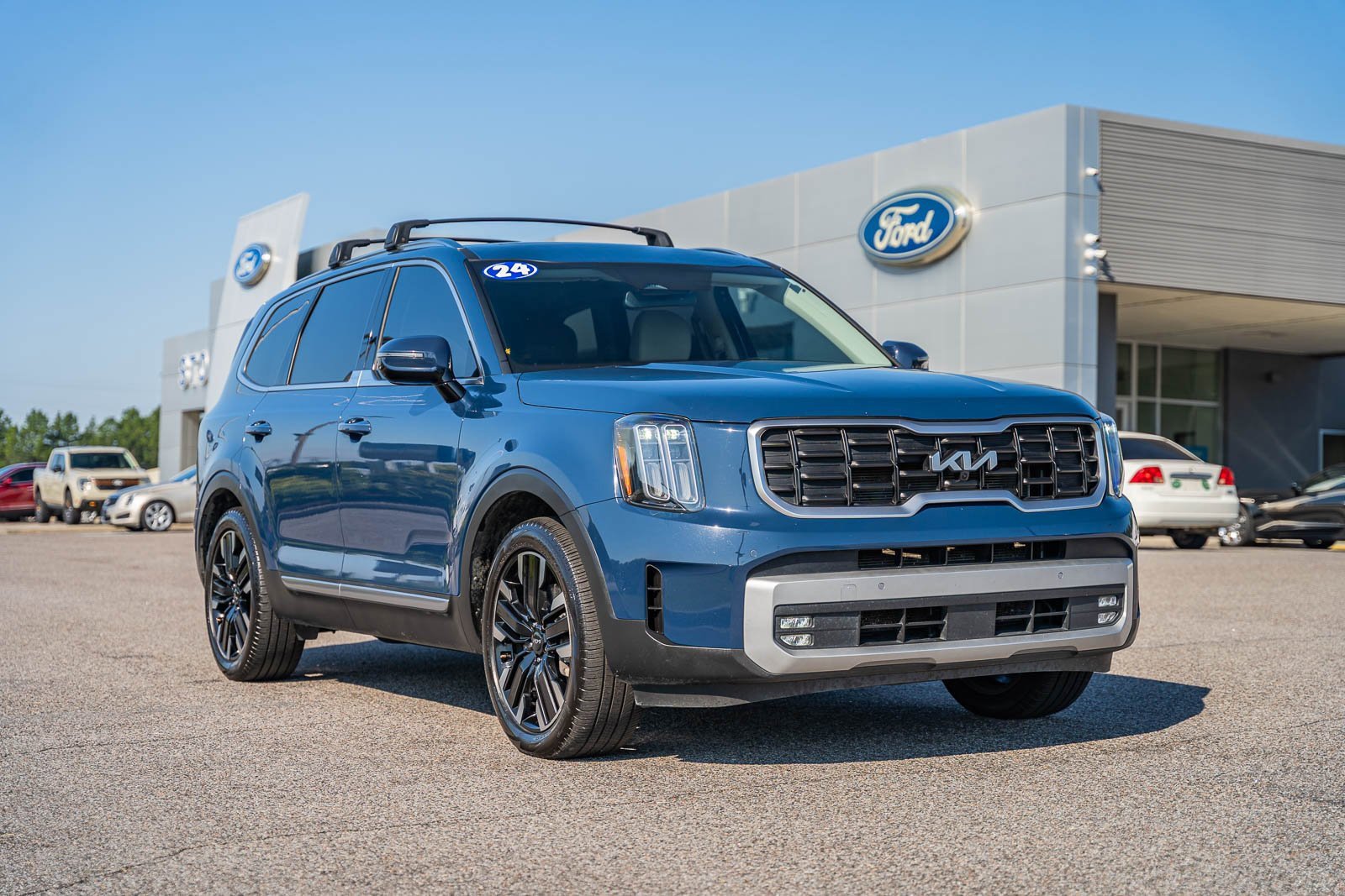 Used 2024 Kia Telluride SX w/ Towing Package