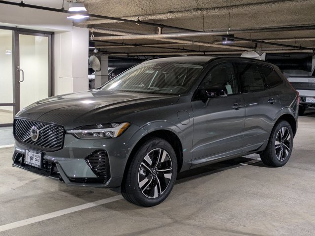 New 2026 Volvo XC60 T8 Core w/ Climate Package AWD/4WD image 7