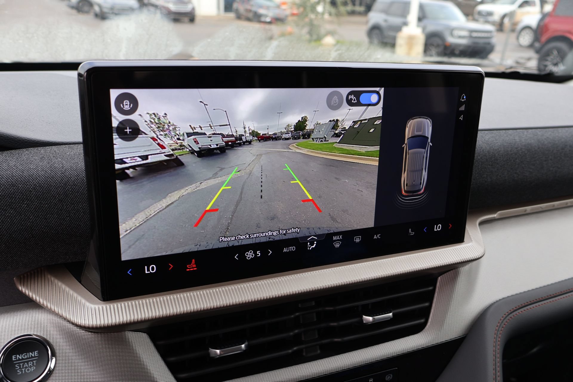 New 2026 Ford Explorer Active RWD image 6