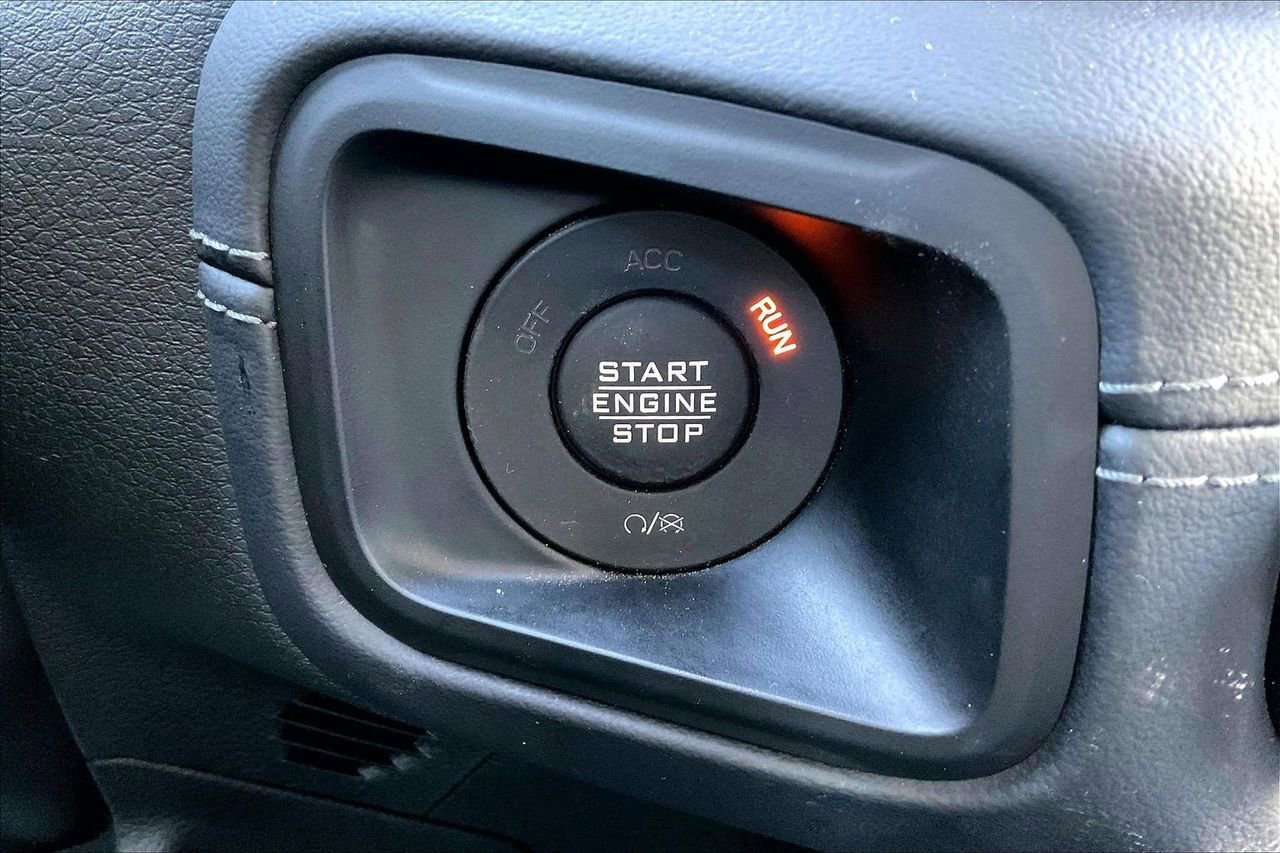 Certified 2025 Jeep Wrangler Unlimited Rubicon image 27