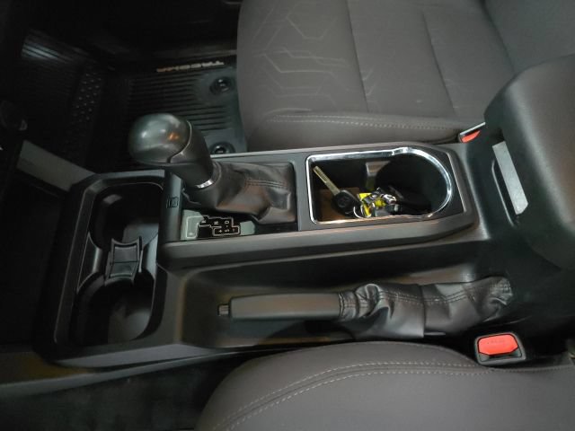 Used 2018 Toyota Tacoma TRD Off-Road AWD/4WD image 19