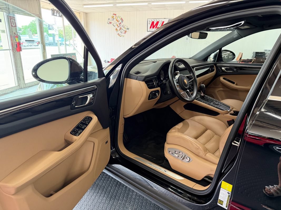 Used 2019 Porsche Macan S AWD/4WD image 14