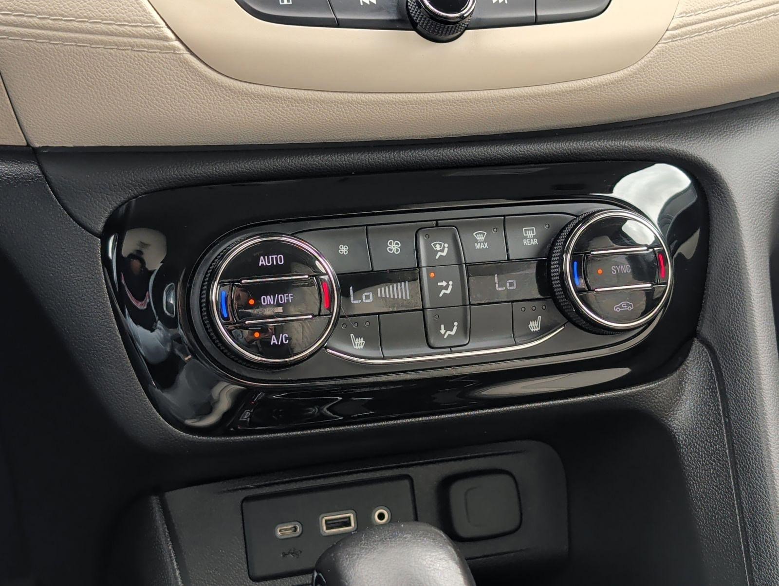 Used 2022 Buick Encore GX Select w/ Sport Touring Package image 19