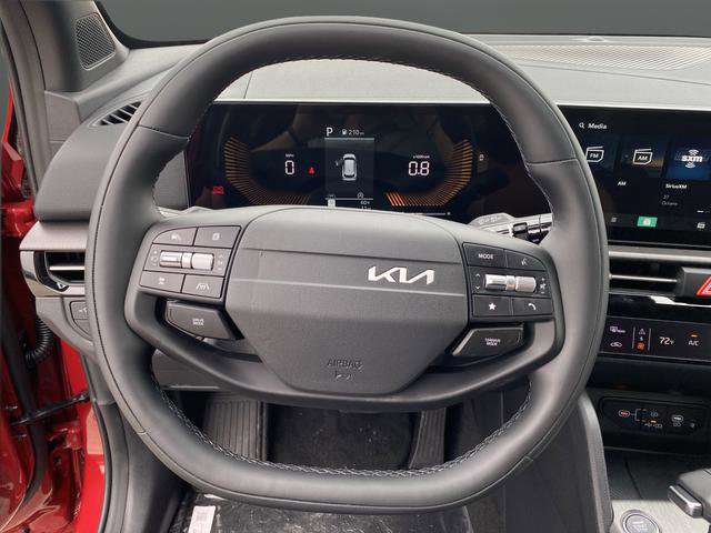 New 2026 Kia Sportage X-Line w/ X-Line Premium Package AWD/4WD image 19