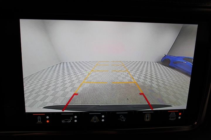 Used 2023 GMC Yukon Denali Ultimate image 5