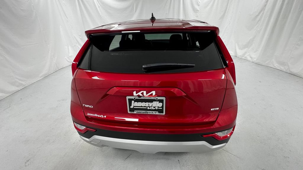New 2026 Kia Niro LX FWD image 4