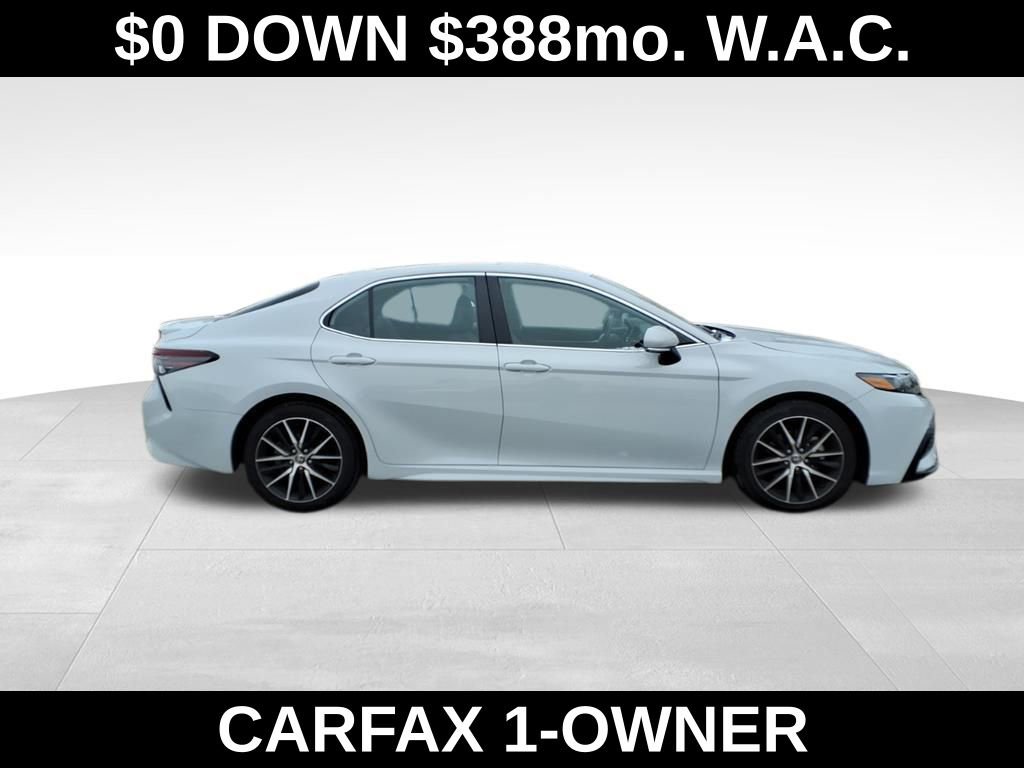 Used 2024 Toyota Camry SE image 8